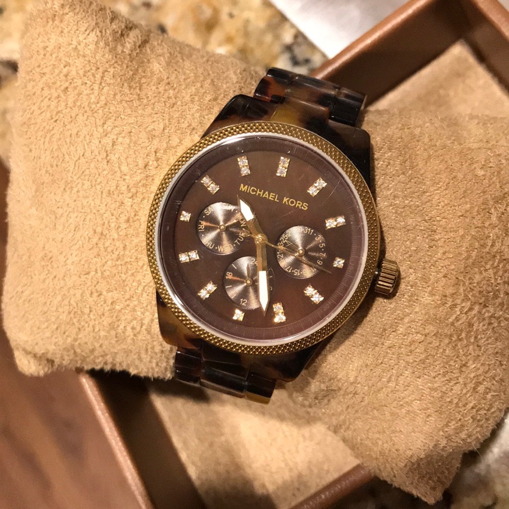 Michael Kors Tortoise Shell Watch - Picture 3 of 7